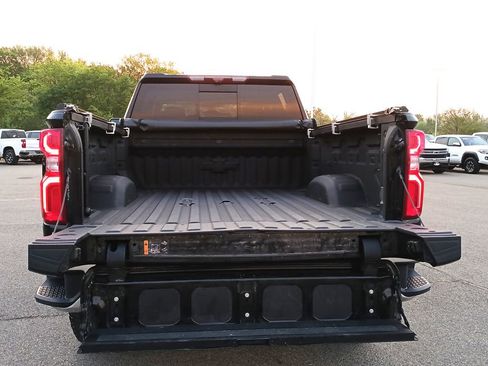 Used 2022 Chevrolet Silverado 3500 LTZ w/ LTZ Premium Package image 27