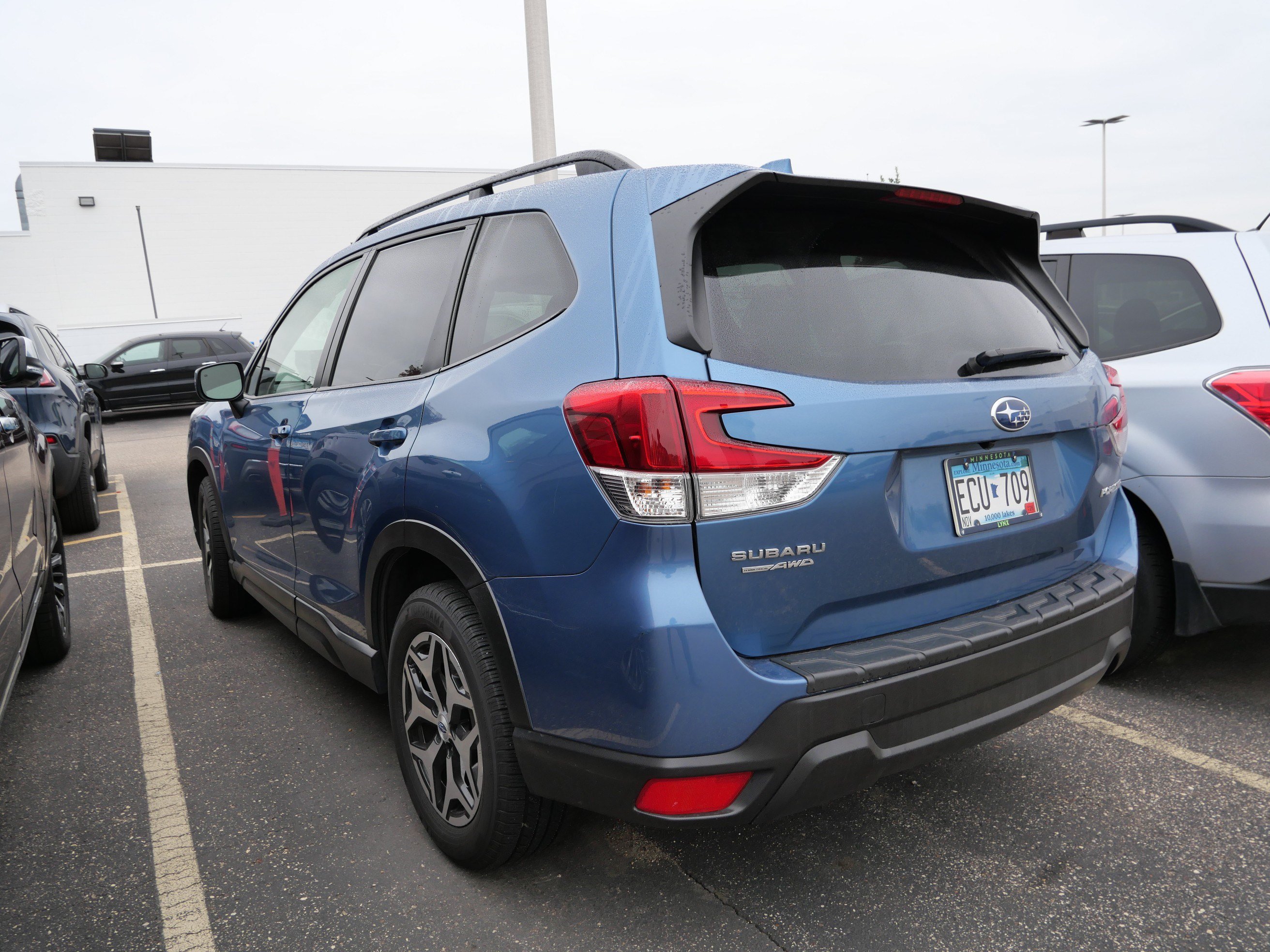 Used 2020 Subaru Forester Premium AWD/4WD image 6