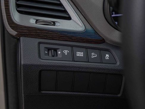 Used 2017 Hyundai Santa Fe Sport w/ Cargo Package image 22