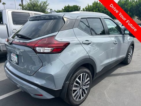 Used 2023 Nissan Kicks SV FWD image 4