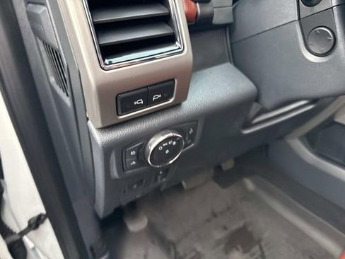 Used 2022 Ford F350 Platinum w/ FX4 Off-Road Package image 27