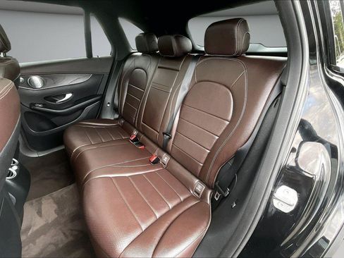 Used 2018 Mercedes-Benz GLC 300 4MATIC image 23