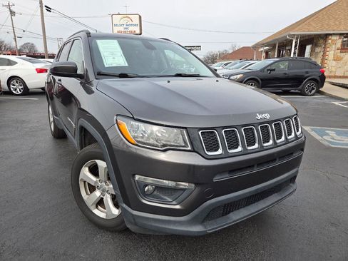 Used 2018 Jeep Compass Latitude w/ Popular Equipment Group image 7