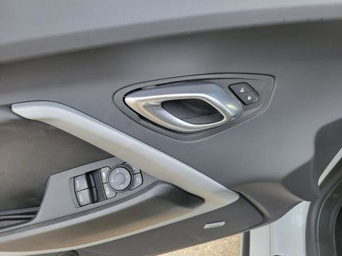 Used 2024 Chevrolet Camaro LT w/ Technology Package image 9