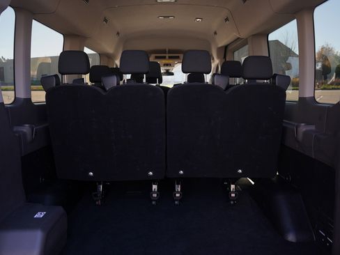 Used 2024 Ford Transit 350 XLT image 9