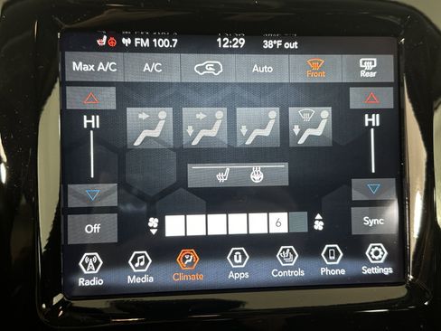 Used 2022 Jeep Cherokee Limited image 20