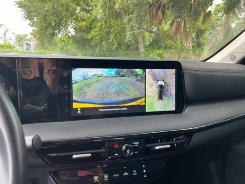 Used 2026 Nissan Kicks SR FWD image 21