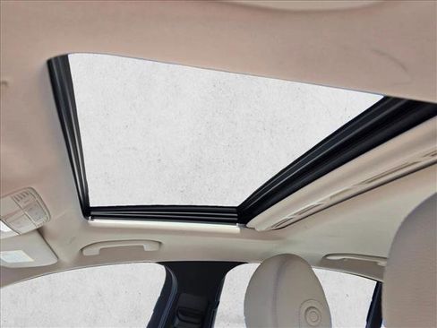 Used 2020 Mercedes-Benz E 350 Sedan image 15