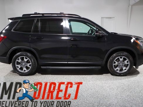 Used 2023 Honda Passport TrailSport image 6