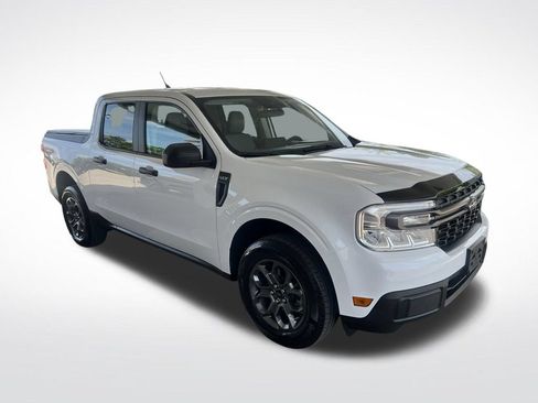 Used 2024 Ford Maverick XLT FWD image 3