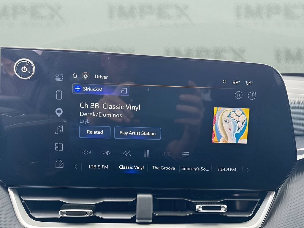 Used 2026 Chevrolet Equinox LT FWD image 22