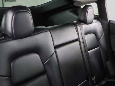 Used 2022 Tesla Model Y Performance image 25