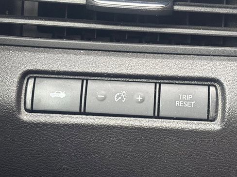 Used 2023 Nissan Altima 2.5 SV image 23