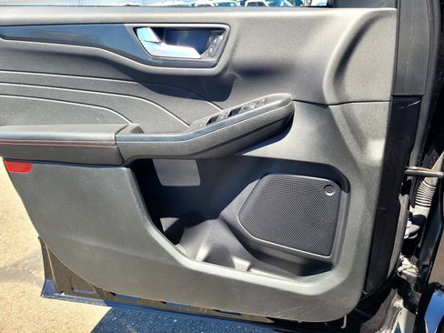 Used 2025 Ford Escape ST-Line w/ Tech Pack #1 FWD image 20