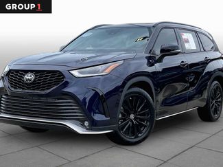 Used 2023 Toyota Highlander XSE FWD video 1