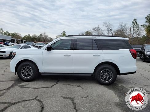New 2025 Ford Expedition Active RWD image 2