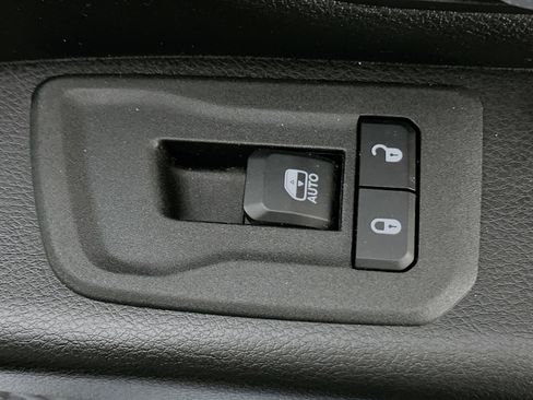 Used 2025 RAM 1500 Classic Warlock image 29