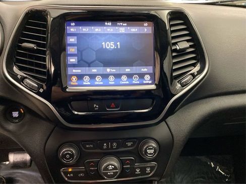 Used 2020 Jeep Cherokee Limited image 20