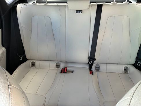 Used 2025 Mercedes-Benz GLA 250 4MATIC image 13