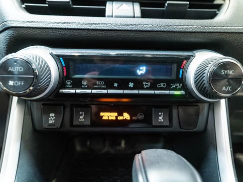 Used 2019 Toyota RAV4 XLE w/ Convenience Package AWD/4WD image 27