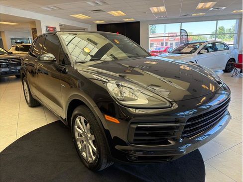 Used 2021 Porsche Cayenne E-Hybrid AWD/4WD image 3