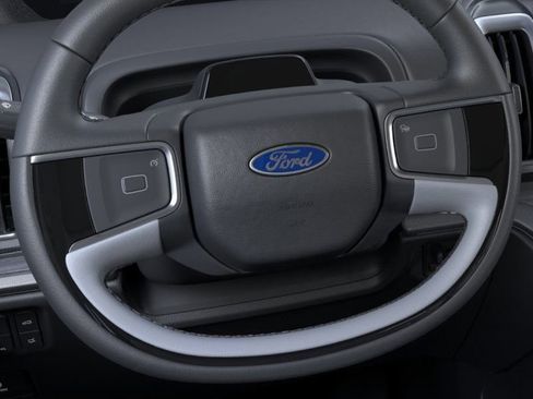 New 2025 Ford Expedition Platinum w/ Driver's Package image 12