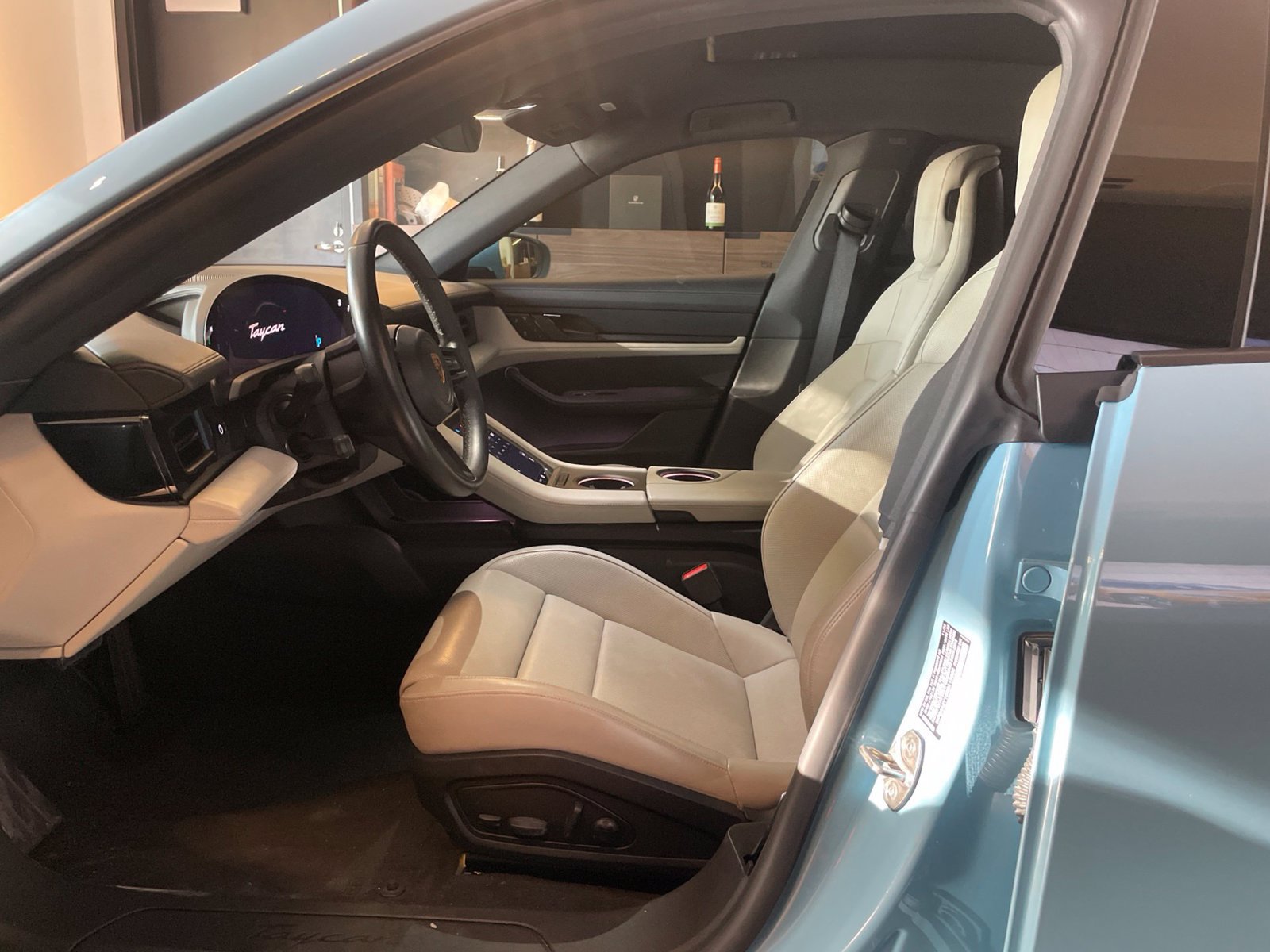 Certified 2024 Porsche Taycan w/ Premium Package RWD image 7