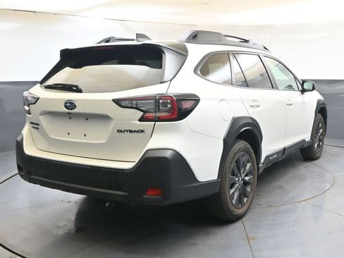 Certified 2025 Subaru Outback Onyx Edition AWD/4WD image 5