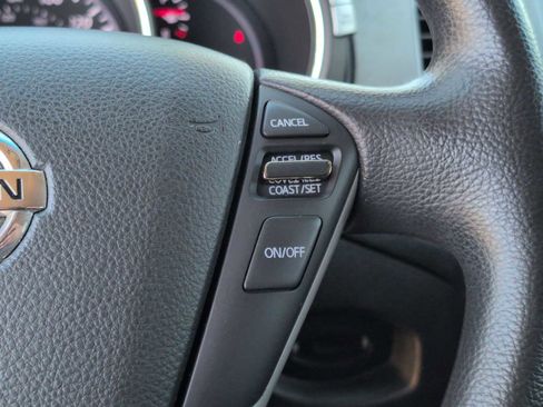 Used 2012 Nissan Murano S image 24