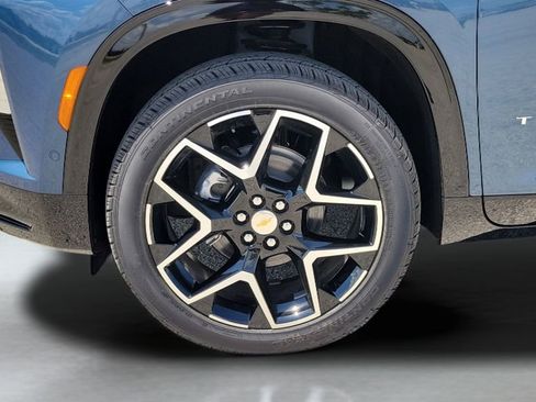 New 2026 Chevrolet Traverse High Country w/ LPO, Floor Liner Package AWD/4WD image 10