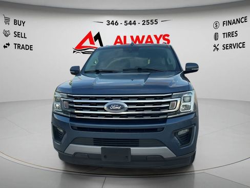 Used 2019 Ford Expedition XLT w/ Equipment Group 202A RWD image 2