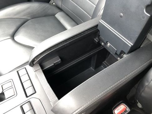 Used 2021 Toyota Highlander XLE image 28