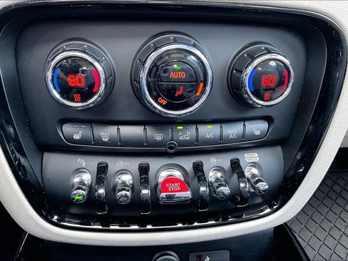 Used 2023 MINI Cooper Clubman S FWD image 15