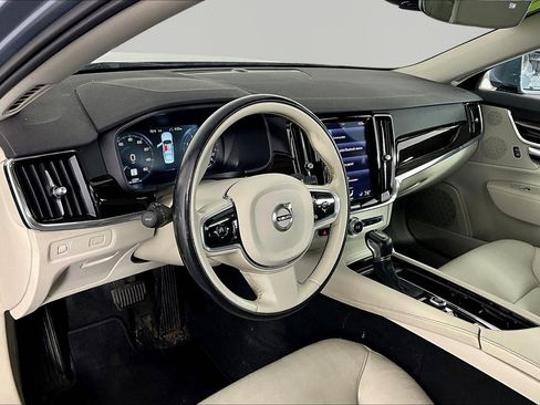 Used 2018 Volvo S90 T5 Momentum w/ Convenience Package AWD/4WD image 16