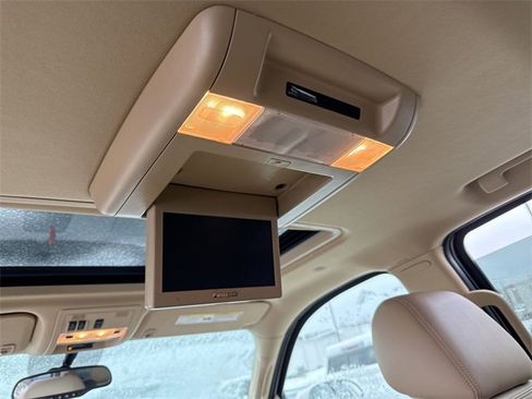 Used 2013 Cadillac Escalade Luxury image 10