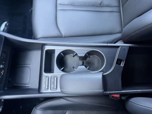 Used 2025 Hyundai Sonata Limited image 40