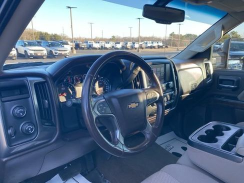 Used 2018 Chevrolet Silverado 1500 LT w/ LT Fleet Convenience Package image 13
