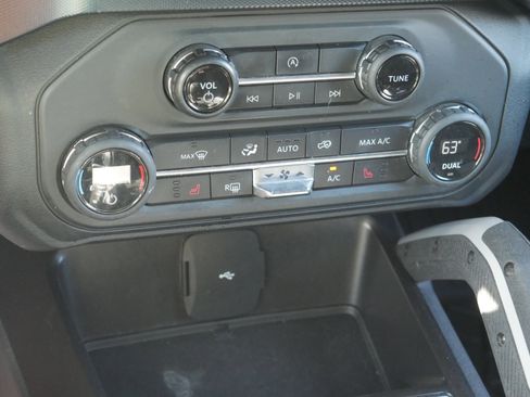 Certified 2021 Ford Bronco Outer Banks AWD/4WD image 14