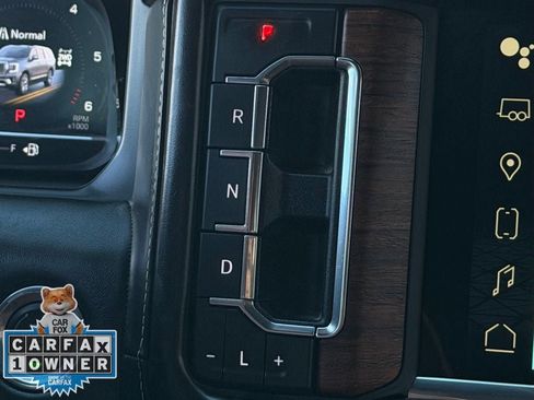 Used 2023 GMC Yukon XL Denali Ultimate image 16