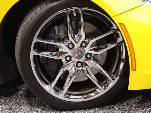 Used 2014 Chevrolet Corvette Stingray Coupe w/ 3LT Preferred Equipment Group RWD image 4