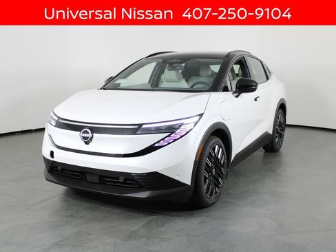 New 2026 Nissan Leaf Platinum+ w/ Cargo Package (Platinum+) image 1