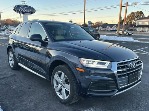 Used 2019 Audi Q5 2.0T Premium Plus w/ Premium Plus Package image 3