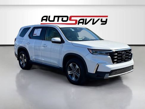Used 2025 Honda Pilot EX-L image 1