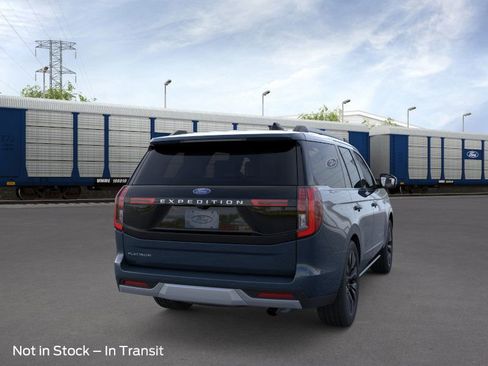 New 2026 Ford Expedition Platinum image 8