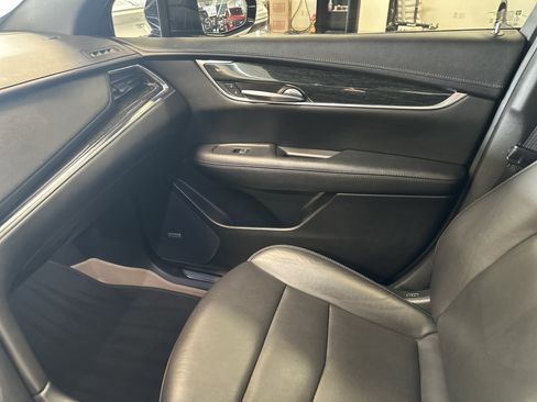 Used 2021 Cadillac XT5 Premium Luxury w/ LPO, Floor Liner Package image 26