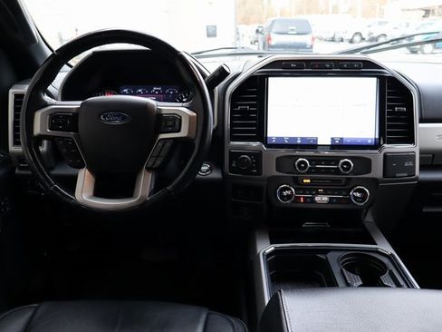 Used 2022 Ford F250 Lariat w/ Lariat Ultimate Package image 5