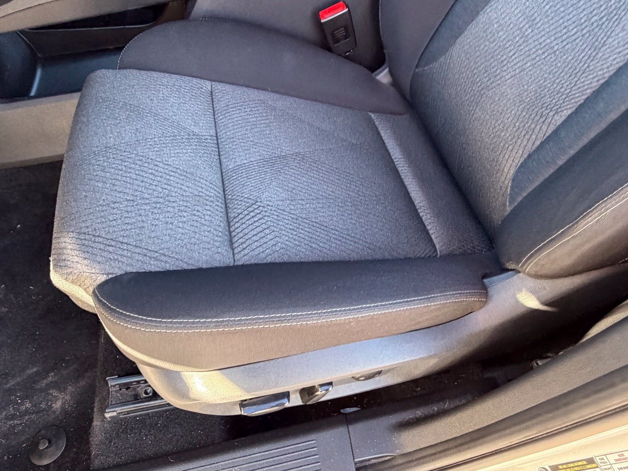 Certified 2025 Nissan Rogue SV FWD image 25