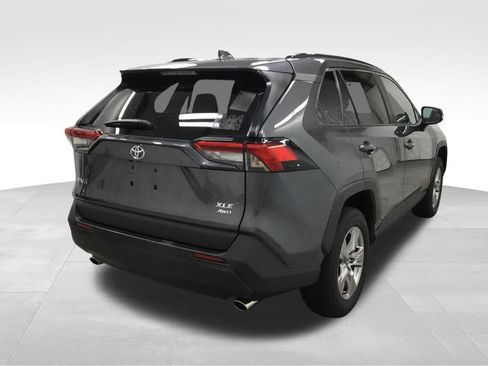 Used 2025 Toyota RAV4 XLE AWD/4WD image 15