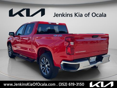 Used 2023 Chevrolet Silverado 1500 LT AWD/4WD image 5