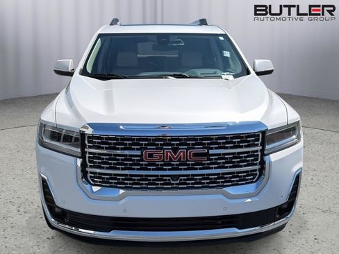 Used 2023 GMC Acadia Denali w/ Denali Technology Package FWD image 9